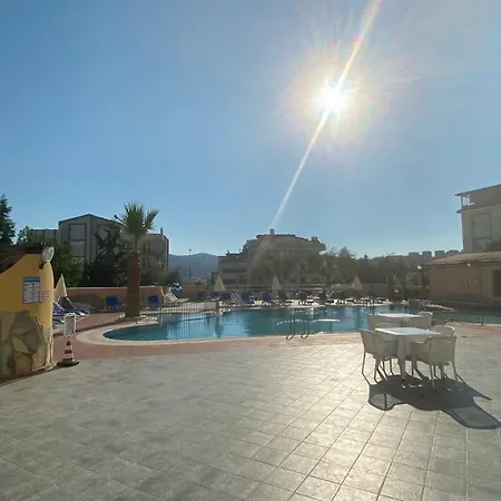 Lägenhetshotell Oya Family Kusadası