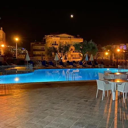 Oya Family Lägenhetshotell 4*