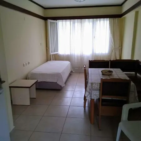 Oya Family Lägenhetshotell Kusadası