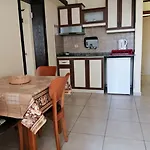 Oya Family Aparthotel Kusadası
