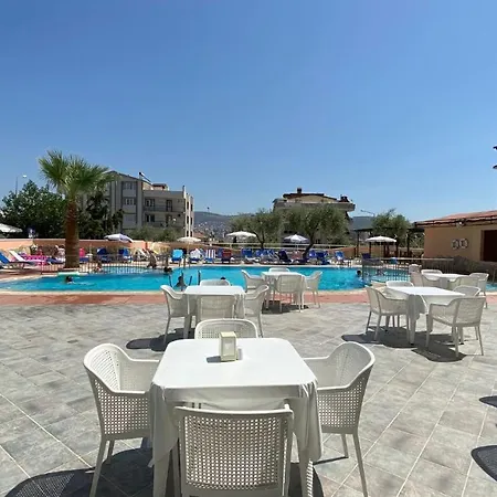 Oya Family Ξενοδοχείο με διαμερίσματα 4*