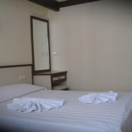 公寓式酒店 奥亚家庭套房酒店 库萨达斯